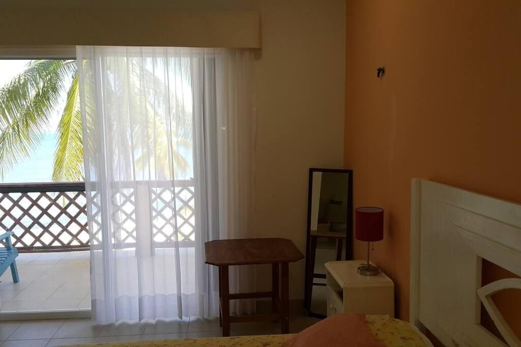 Apartment Marysol D8 Beachfront Next To Nomads